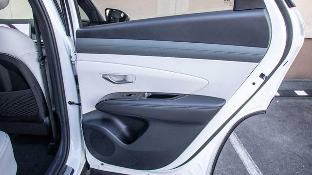 Photo of 2025 Creamy White Pearl Hyundai TUCSON Hybrid