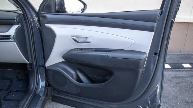 Photo of 2025 Ecotronic Gray Hyundai TUCSON