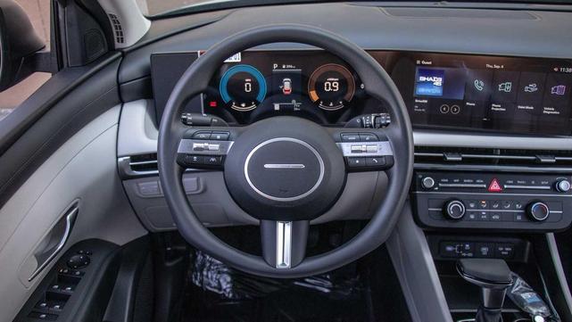 Photo of 2025 Ecotronic Gray Hyundai TUCSON