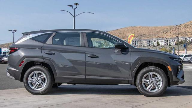 Photo of 2025 Ecotronic Gray Hyundai TUCSON