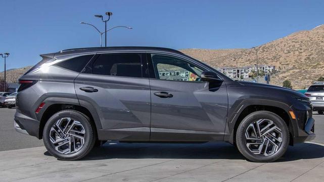 Photo of 2025 Titan Gray Hyundai TUCSON Hybrid