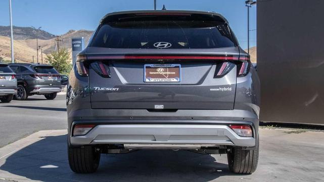 Photo of 2025 Titan Gray Hyundai TUCSON Hybrid