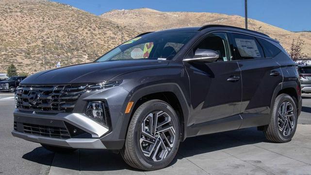 Photo of 2025 Titan Gray Hyundai TUCSON Hybrid