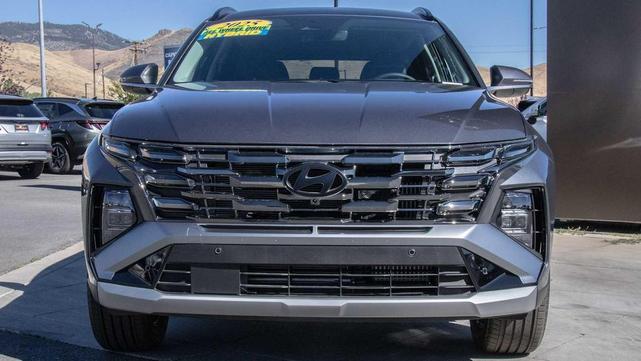 Photo of 2025 Titan Gray Hyundai TUCSON Hybrid
