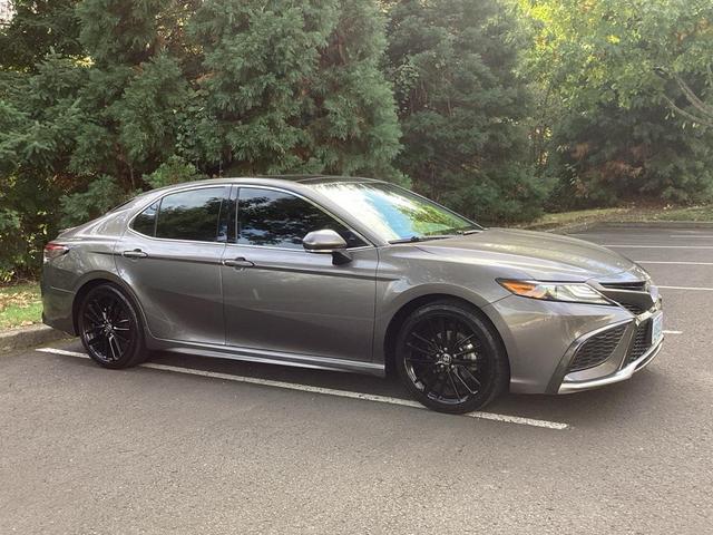 Photo of 2021 Predawn Gray Mica Toyota Camry