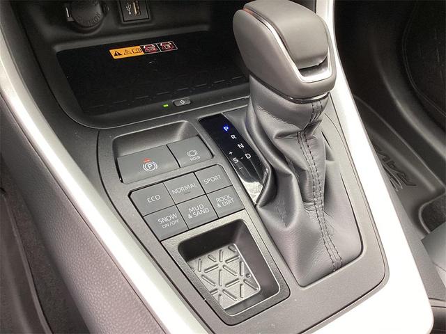 Photo of 2025 Ruby Flare Pearl Toyota RAV4