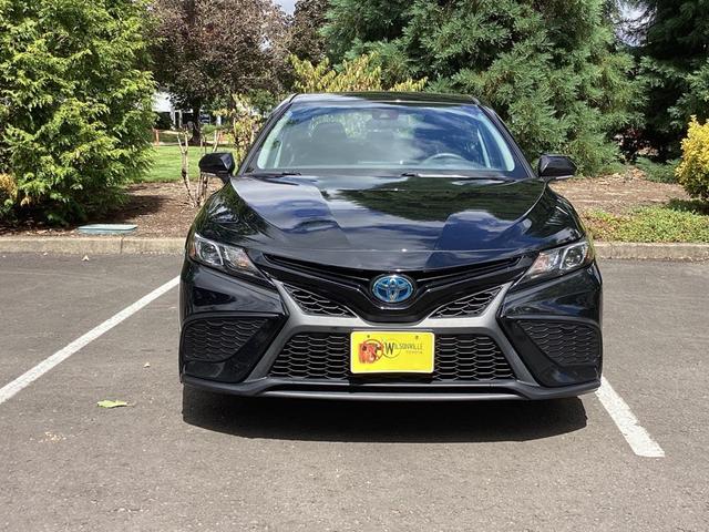 Photo of 2022 Black Metallic Toyota Camry