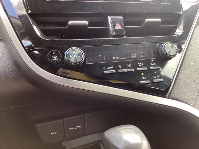 Photo of 2022 Black Metallic Toyota Camry