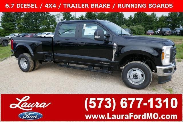 Photo of 2025 Agate Black Metallic Ford F-350