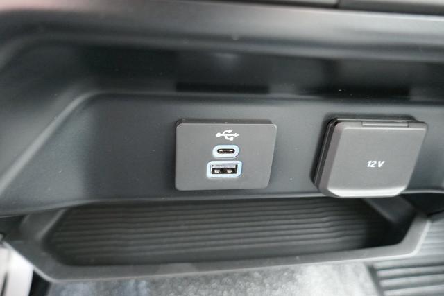 Photo of 2025 Agate Black Metallic Ford F-350