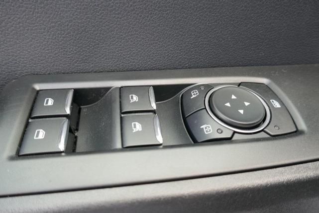 Photo of 2025 Oxford White Ford F-250