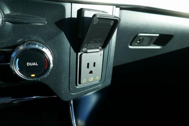 Photo of 2023 Oxford White Ford F-150