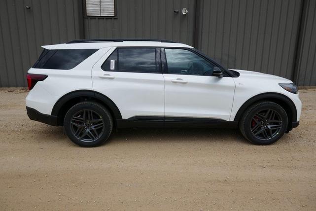 Photo of 2025 Star White Ford Explorer