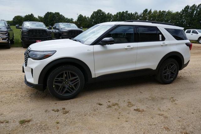 Photo of 2025 Star White Ford Explorer