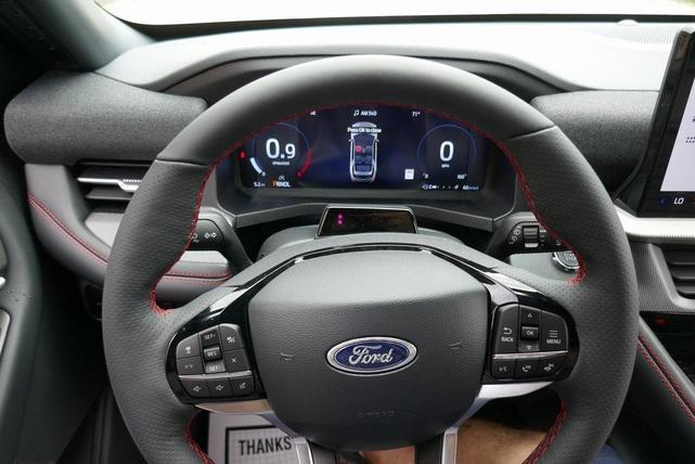 Photo of 2025 Star White Ford Explorer