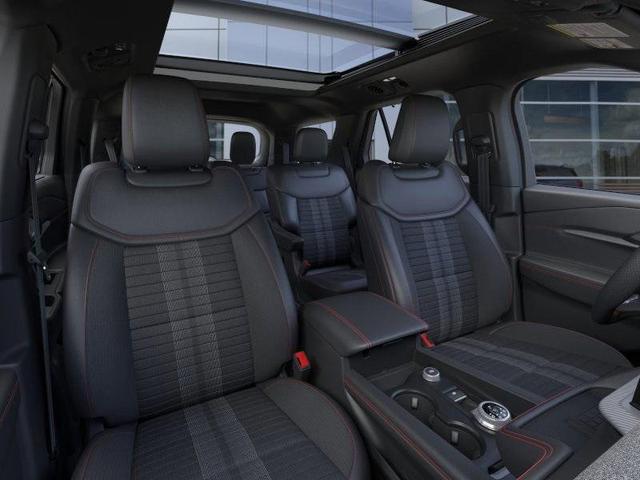 Photo of 2025 Star White Ford Explorer