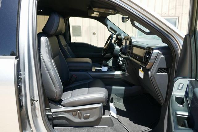 Photo of 2025 Iconic Silver Metallic Ford F-150