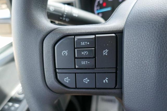 Photo of 2025 Oxford White Ford F-250