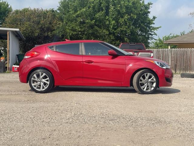 Photo of 2016 Boston Red Hyundai Veloster