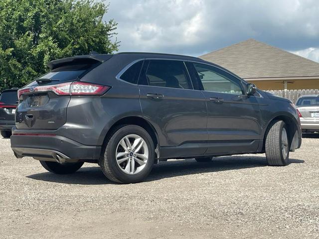 Photo of 2016 Magnetic Metallic Ford Edge