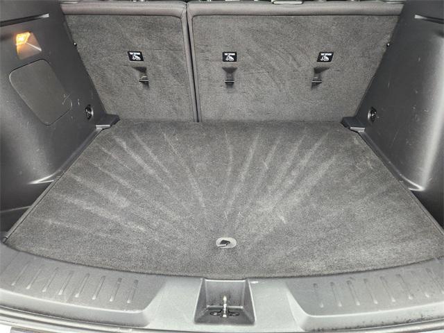 Photo of 2024 Summit White Chevrolet Trailblazer