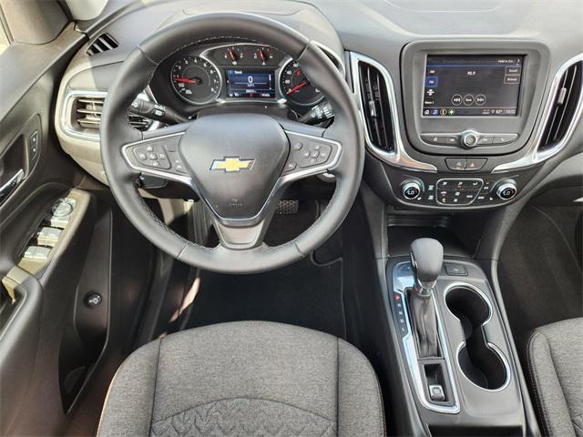 Photo of 2024 Summit White Chevrolet Equinox