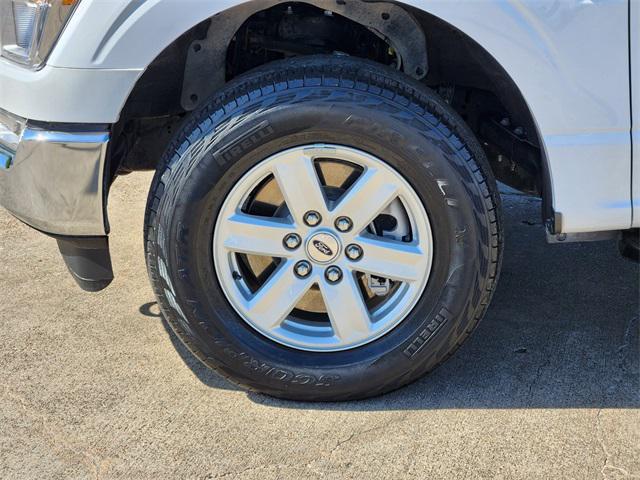 Photo of 2022 Oxford White Ford F-150