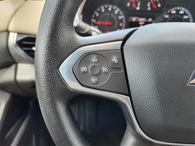 Photo of 2022 Summit White Chevrolet Traverse