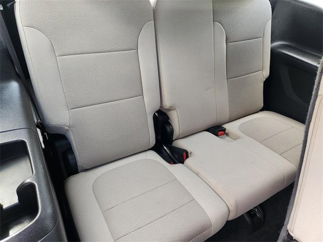 Photo of 2022 Summit White Chevrolet Traverse