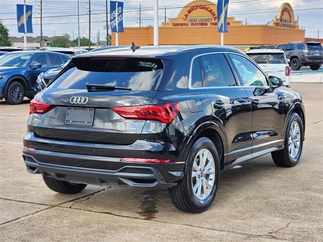Photo of 2023 04h Audi Q3