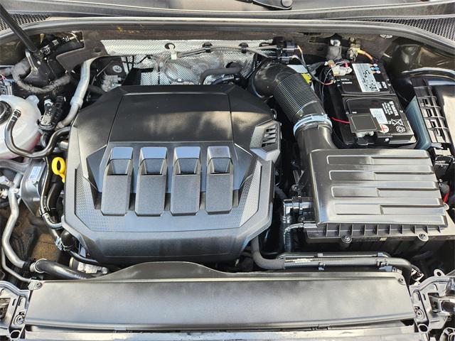 Photo of 2023 04h Audi Q3
