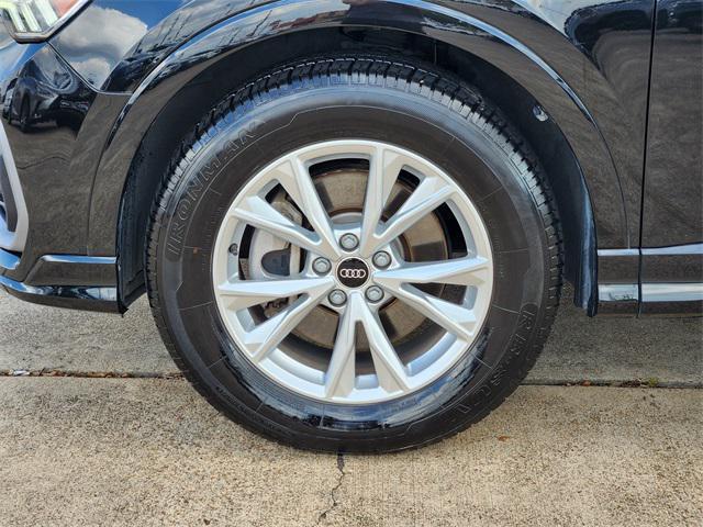 Photo of 2023 04h Audi Q3
