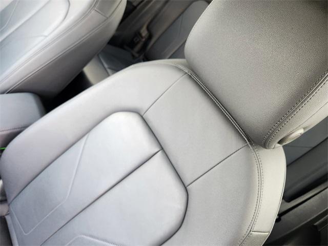 Photo of 2023 04h Audi Q3