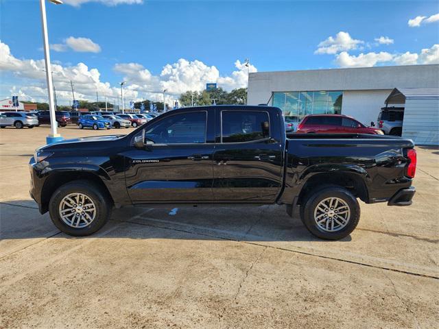 Photo of 2023 Black Chevrolet Colorado