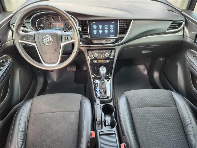 Photo of 2017 Coastal Blue Metallic Buick Encore