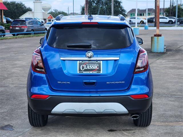 Photo of 2017 Coastal Blue Metallic Buick Encore