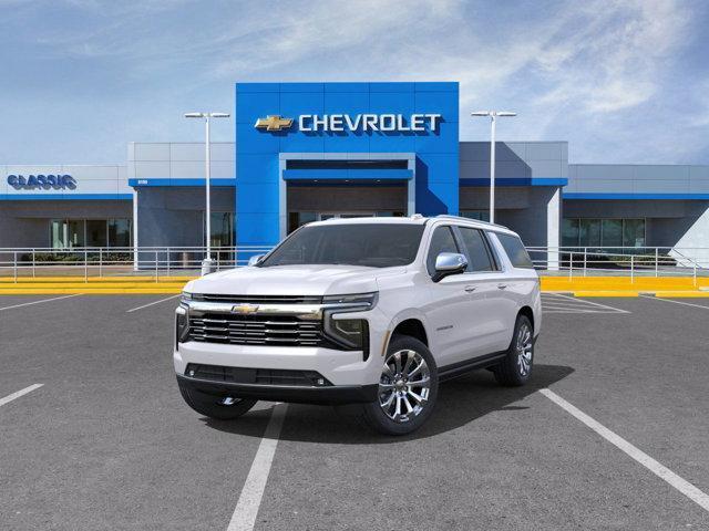 Photo of 2025 Iridescent Pearl Tricoat Chevrolet Suburban