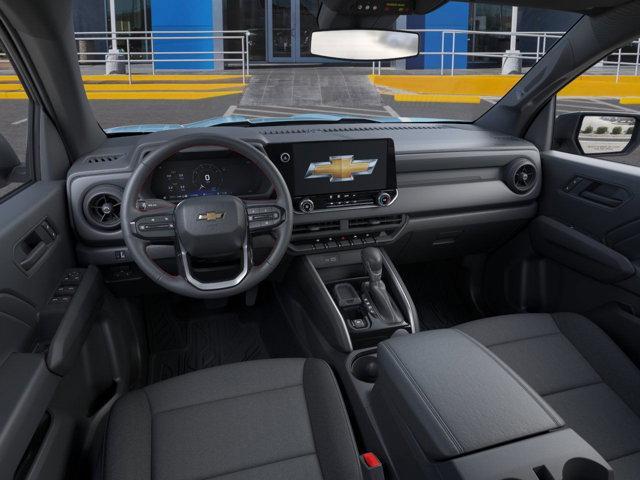 Photo of 2025 Snowdrift Metallic Chevrolet Colorado
