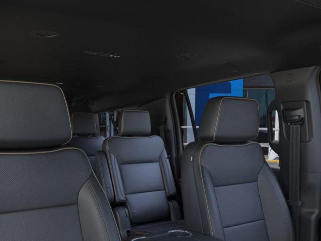 Photo of 2025 Iridescent Pearl Tricoat Chevrolet Suburban