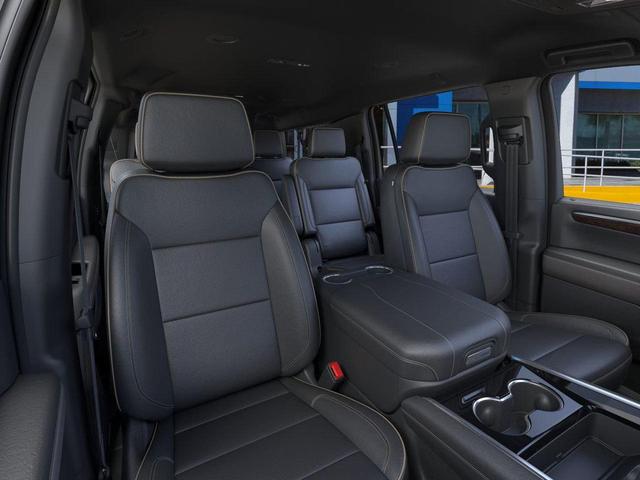 Photo of 2025 Iridescent Pearl Tricoat Chevrolet Suburban