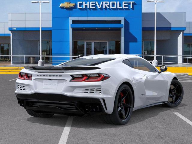 Photo of 2025 Arctic White Chevrolet Corvette E-Ray