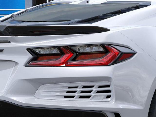 Photo of 2025 Arctic White Chevrolet Corvette E-Ray