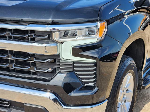 Photo of 2024 Black Chevrolet Silverado 1500