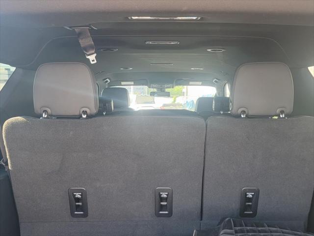 Photo of 2022 Black Chevrolet Suburban