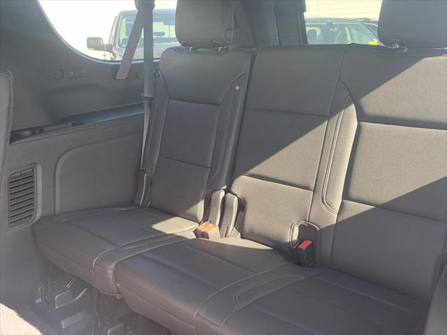 Photo of 2022 Black Chevrolet Suburban