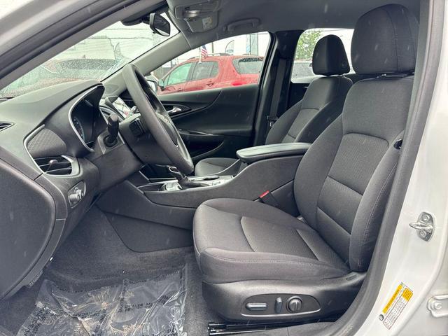 Photo of 2022 Summit White Chevrolet Malibu