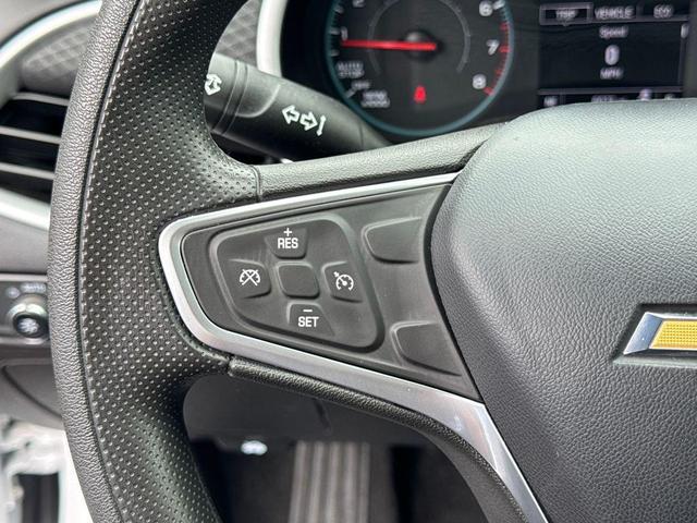 Photo of 2022 Summit White Chevrolet Malibu