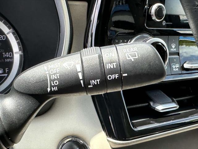 Photo of 2022 Wind Chill Pearl Toyota Highlander