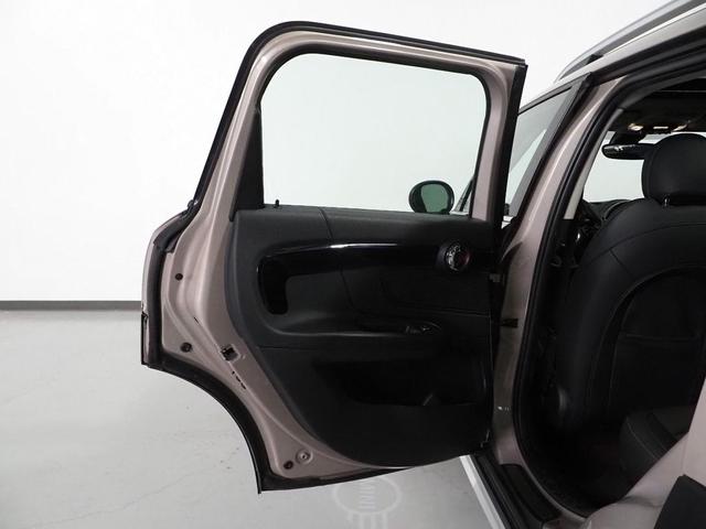 Photo of 2024 Rooftop Grey Metallic MINI Countryman