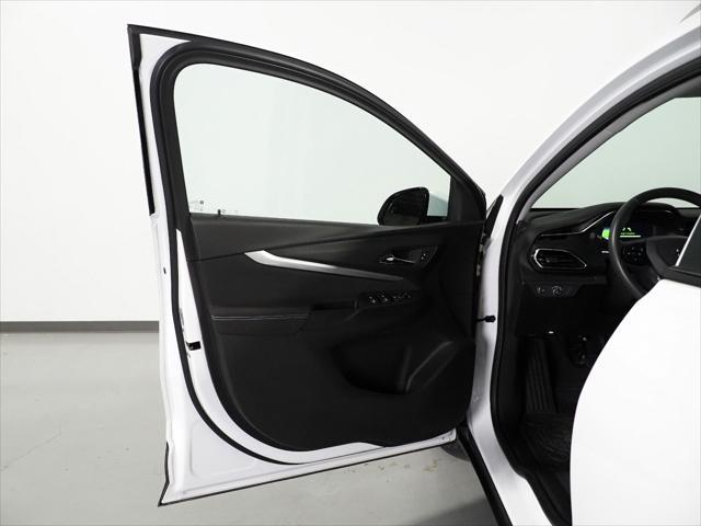 Photo of 2022 Summit White Chevrolet Bolt EUV